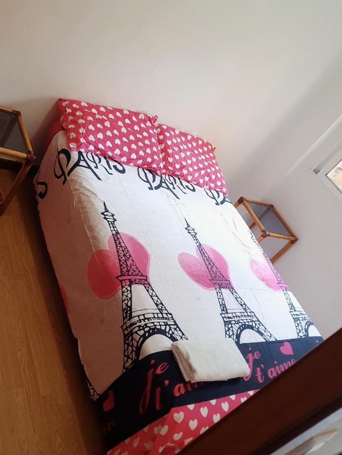 Beautiful Appartamento Valenza Esterno foto